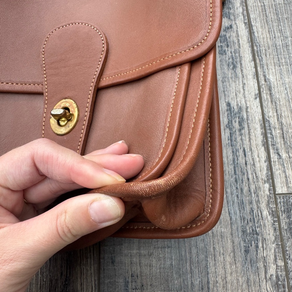 Coach vintage crossbody saddle leather bag - Picture 2 of 16